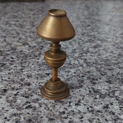 Dolls House Metal lamp approx 6cm tall