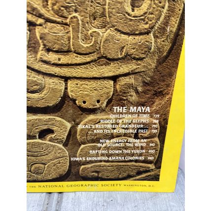 National Geographic Magazine December 1975 The Maya - Vintage Collectable