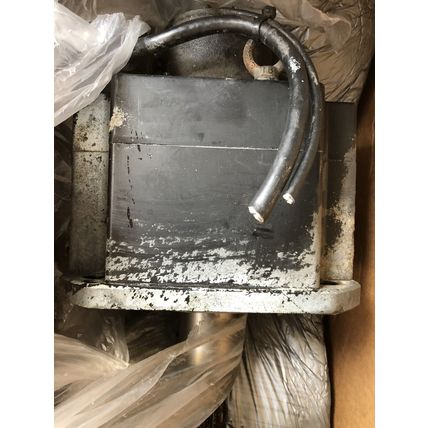 SANYO DENKI P80B22450LCX2A KAWASAKI AC SERVO MOTOR, 4.2 KW, RPM: 2400,HN