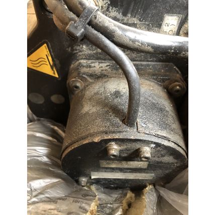 SANYO DENKI P80B22450LCX2A KAWASAKI AC SERVO MOTOR, 4.2 KW, RPM: 2400,HN