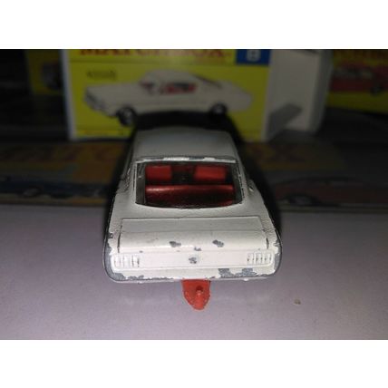 Matchbox - No8 Ford Mustang Replica / Copy box