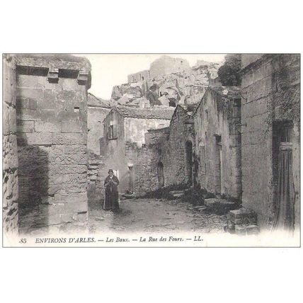 13 - Les-Baux-de-Provence - La Rue des Fours
