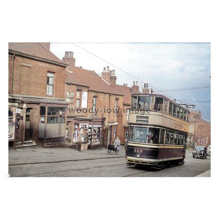 ptc8943 - Yorks' - Tram No.125 climbs hill Walkley Sheffield c1956 - print 6x4