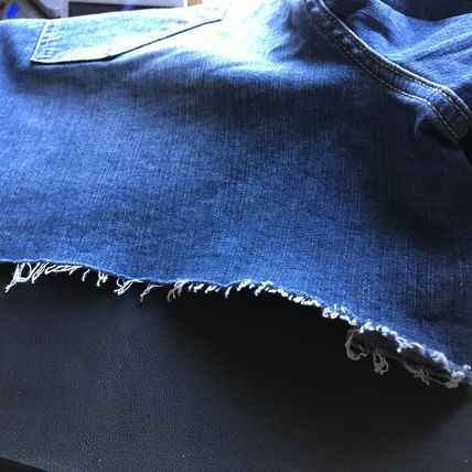 Torrid Button Fly Blue Cuffed Distressed Denim Shorts Size 18 Summer Jean