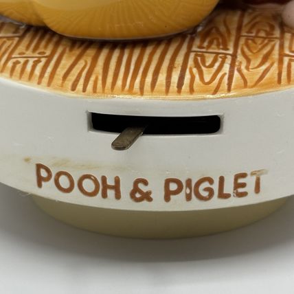 Vintage Schmid Winnie the Pooh Music Box #302 – “Getting to Know You” Japan
