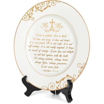 Best Anniversary Wedding Gifts for Couples Unique 2025 - Mr and Mrs Plate with 2
