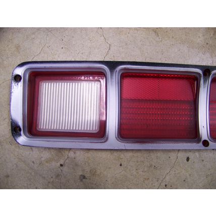 1972 PLYMOUTH FURY III RH TAILLIGHT LENS
