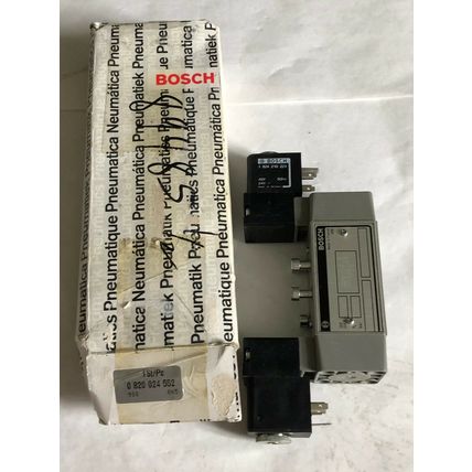 NEW BOSCH 0 820 024 552,1 824 210 223 DIR.-CONTROL VALVE ED 5/2,0 B20 024 552,Se