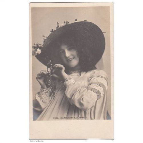 Head And Shoulders Of Miss Kathleen Courtney Actress Postcard (GLM1227)