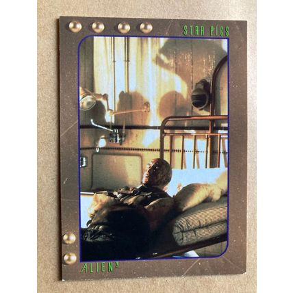 Alien3 Base trading card # 25 Golic in Jacket (A) 1992 Star Pics, Dark Horse