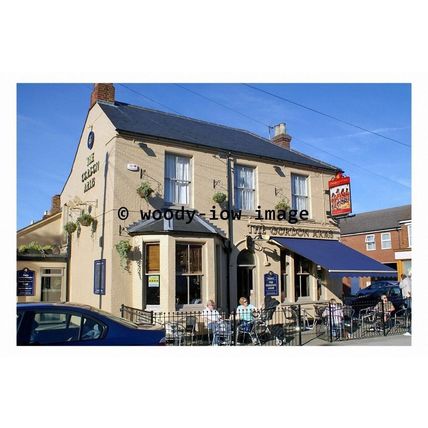 pu0142 - The Gordon Arms Pub , Bedford , Bedfordshire - print