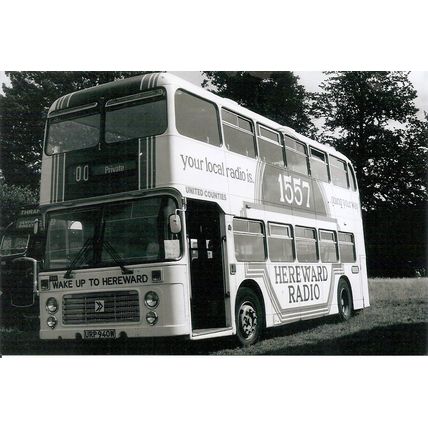 Black & White Photograph of United Counties Omnibus Co. Ltd. - URP 940W