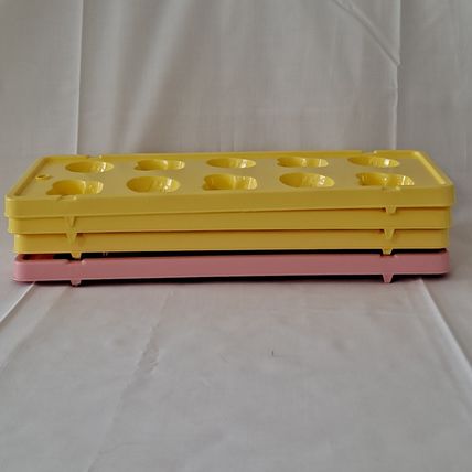 Lot 4 EASTER ICE CUBE TRAYS 12" Plastic Molds Bunny Egg Bunnies Freezer
