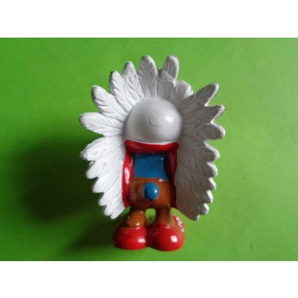 Indian Chief smurf with coloured feathers