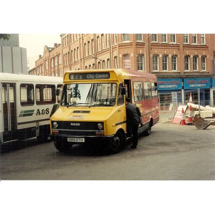 Colour Photograph of Midland Fox Ltd. - G85 OTU ex Crosville Motor Services Ltd.
