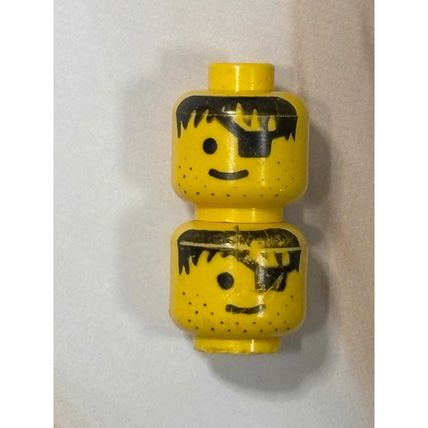 Lego 3626px119 Minifigure, Head Male Eye Patch Stubble, Black Hair Pirate Castle