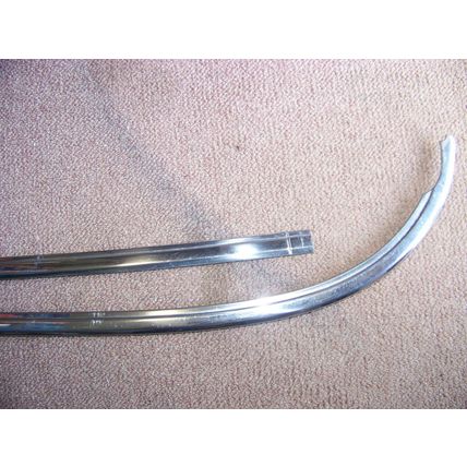 1967 CHRYSLER NEWPORT 4D 4 DOOR HARDTOP LOWER FRONT WINDOW TRIM OEM
