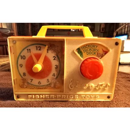 Old Vintage Original Fisher Price Music Box Radio Hickory Dickory Dock #107 1971