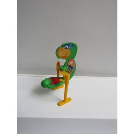 Kinder Surprise Toy 2001 K01-95 Parrot on Perch