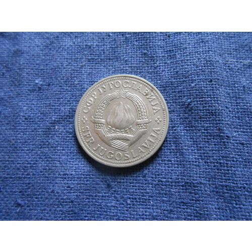1977 YUGOSLAVIA 2 DINARA COIN.