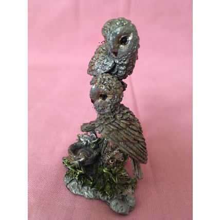 Stunning Painted Pewter Pair Of Barn Owls With Crystal Chip Flower Heads