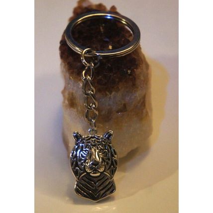 STUNNING TIGER KEY RING WITH KEY CHAIN & VELVET GIFT BAG