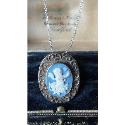 Antique Vintage 1920-s Sterling Silver Cameo Angel Pendant & 18 Inch Chain.