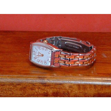 Pre-Owned Fragra FR046L Dress Analog Watch