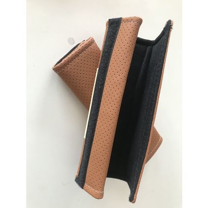 Pad Fit For Mercedes Ben z 2Pcs Brown High Quality Car Seat Belt Shoulder Cover