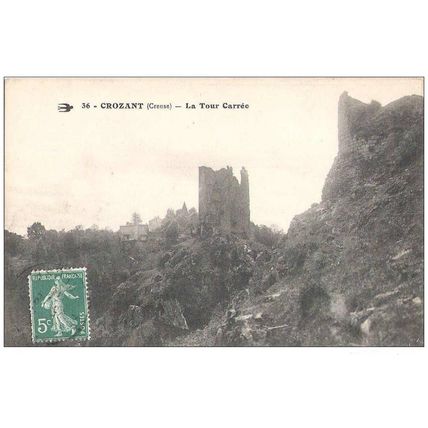 23 - Crozant - la tour carrée