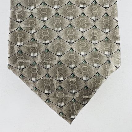 Stafford Taupe Scale Design Necktie Tie 100% Imported Silk