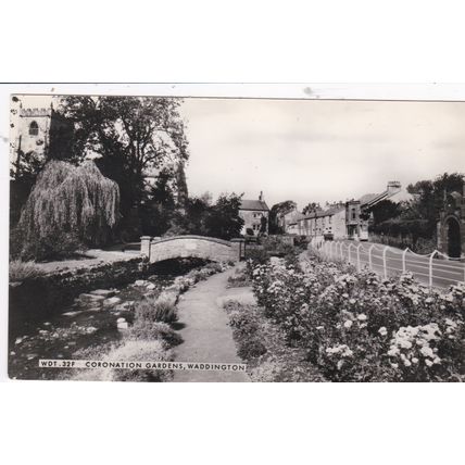 EC754 WADDINGTON - CORONATION GARDENS . R/P POSTCARD