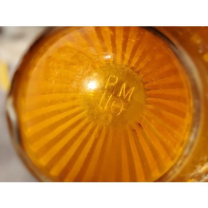 PM 105 DRESS UP MARKER LIGHT VINTAGE CAMPER TRAILER TRUCK PM 110 AMBER LENS