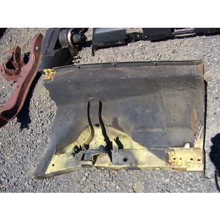 1973 DODGE DART PASSENGER SIDE INNER FENDER OEM