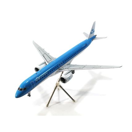 E195-E2 KLM CITYHOPPER REG: PH-NXE WITH STAND - GEMINI JETS G2KLM1229 1/200