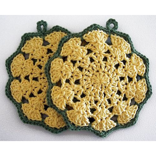 Pot Holders hot pads round yellow and green kitchen dining accessory 7.5 inch