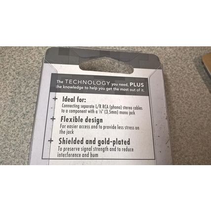 RadioShack 9" Audio Y-Cable 3.5mm Gold-Plated Male to Dual RCA Phono 42-2542