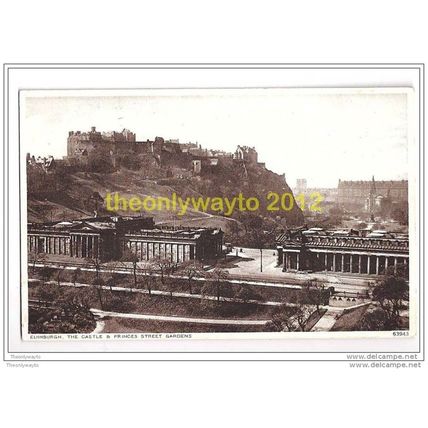 EDINBURGH, THE CASTLE & PRINCES STREET GARDENS, SCOTLAND, Postcard
