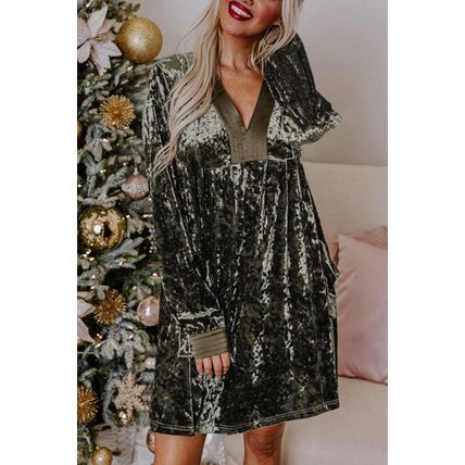 Jungle Green Velvet Long Sleeve V Neck Loose Dress with Pockets