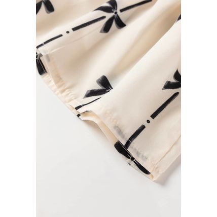 White Bow Printed Tie Closure Ruffled Vest