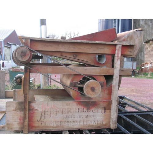 A. T. Ferrell & Co. / Clipper grain cleaner Mill