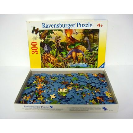 Ravensburger Dinosaur 300pc Ancient Friends 19"x14" Jigsaw Puzzle 2011