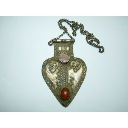 Antique Low Silver Turkoman Turkeman Heart Pendant w/Cornelians, 10.5 x 7.1 cm