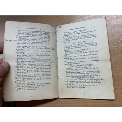 1916 GERTRUDE E JENNINGS THE BATHROOM DOOR FARCE DRAMA PLAY PAPERBACK BOOK (LL)