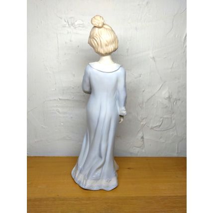 Vintage Regal Collection Bedtime Range Lady Figurine Sleeping Puppy - Fast Ship!