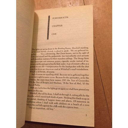 1980 ALISTAIR MACLEAN "TROIKA" BY DAVID GURR FICTION PAPERBACK BOOK (P3)