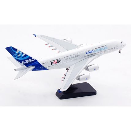 A380-861 AIRBUS INDUSTRIE DETACHABLE GEAR REG: F-WWD - AVIATION 400 AV4188 1/400