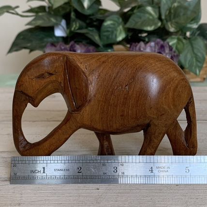Vintage Solid Teak Hand Carved Wooden Elephant Sculpture Wood Figurine 5.5”x3.5”