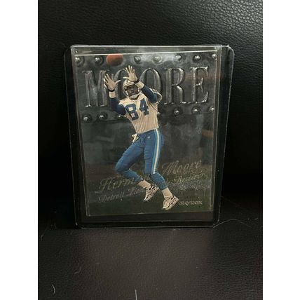 Herman Moore #129 | 1999 Metal Universe Football Trading Card