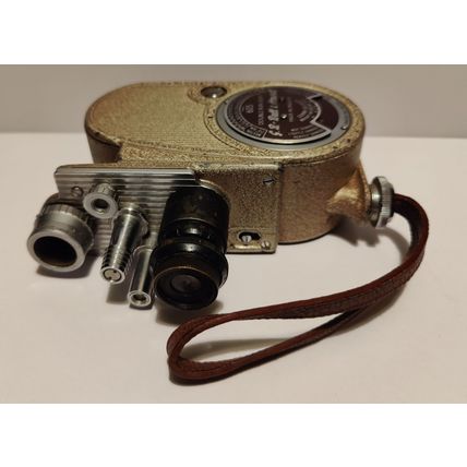 Vintage GB Bell & Howell 605 Double Run Eight cine camera. Case fairly scratched